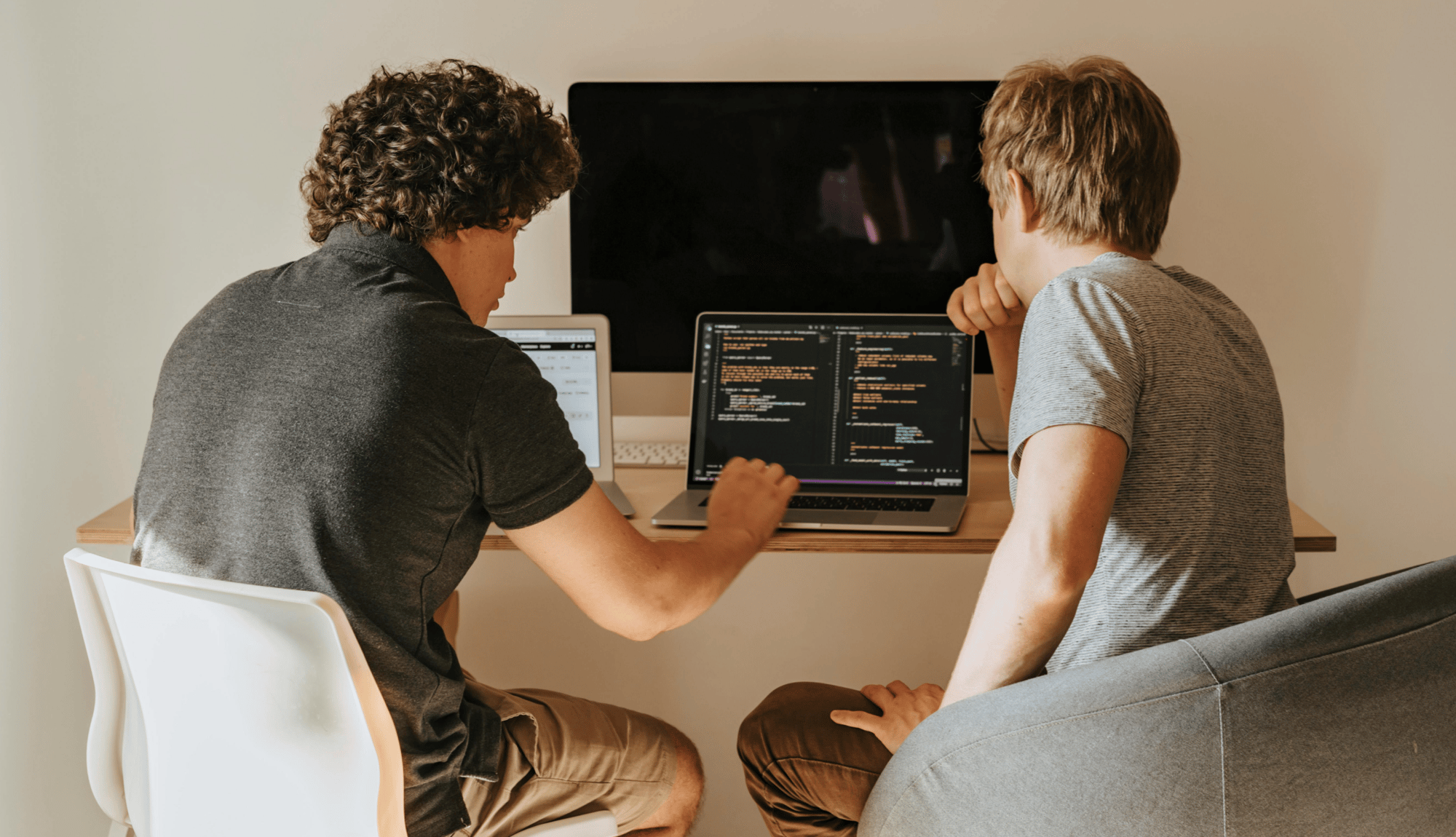 Benefits Of Hiring An Offshore Development Team-1