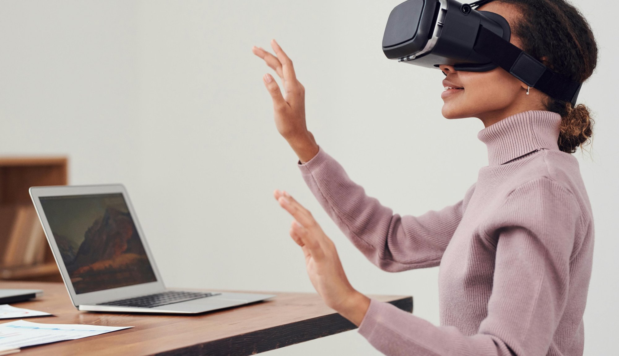 How Brands Use AR, VR and IoT to Wow Their Customers-2